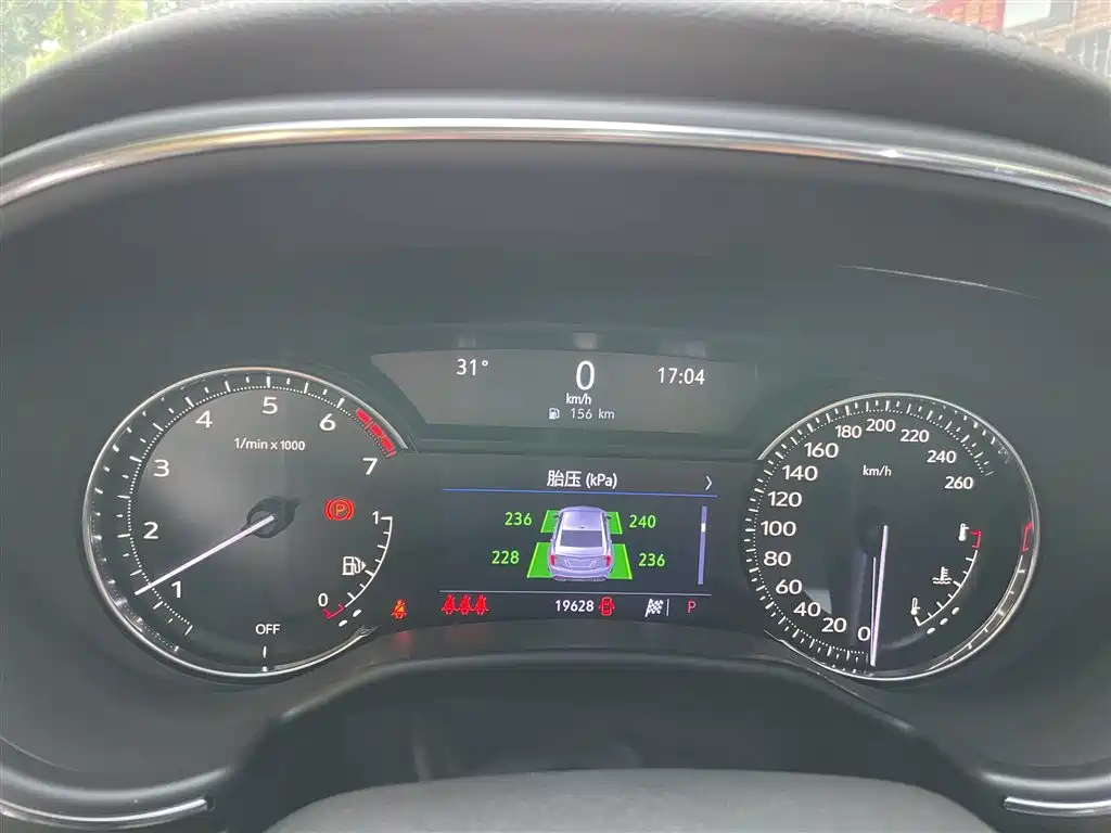 Cadillac CT5 — миниатюра 13