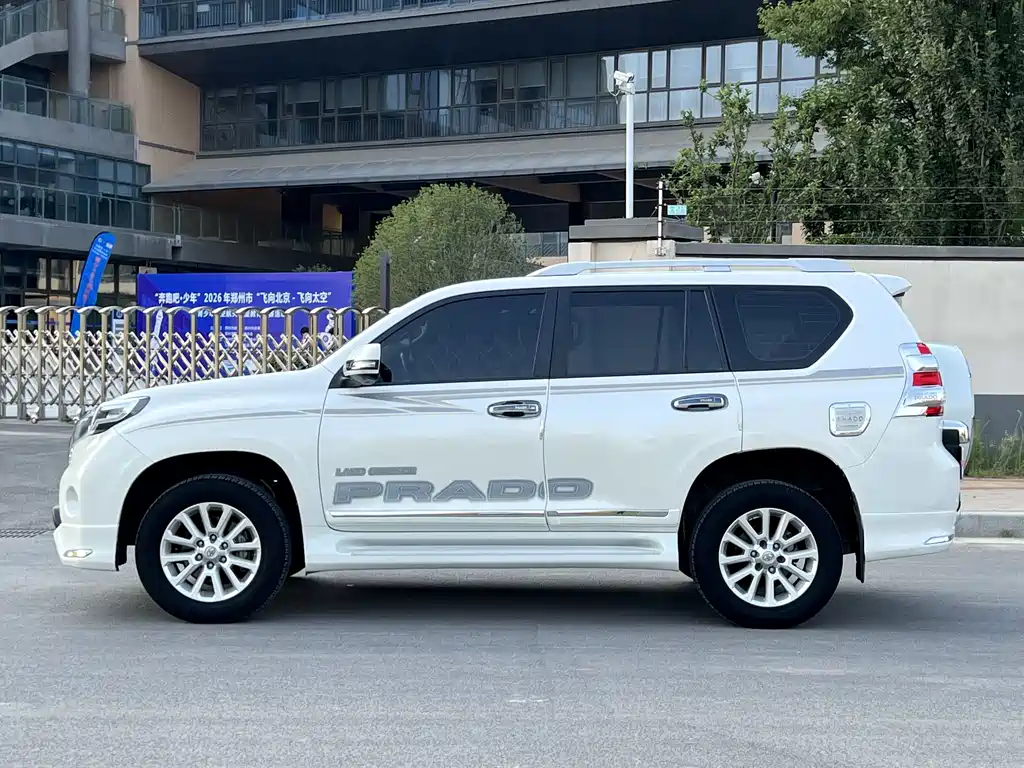 Toyota Prado (Import) — миниатюра 7