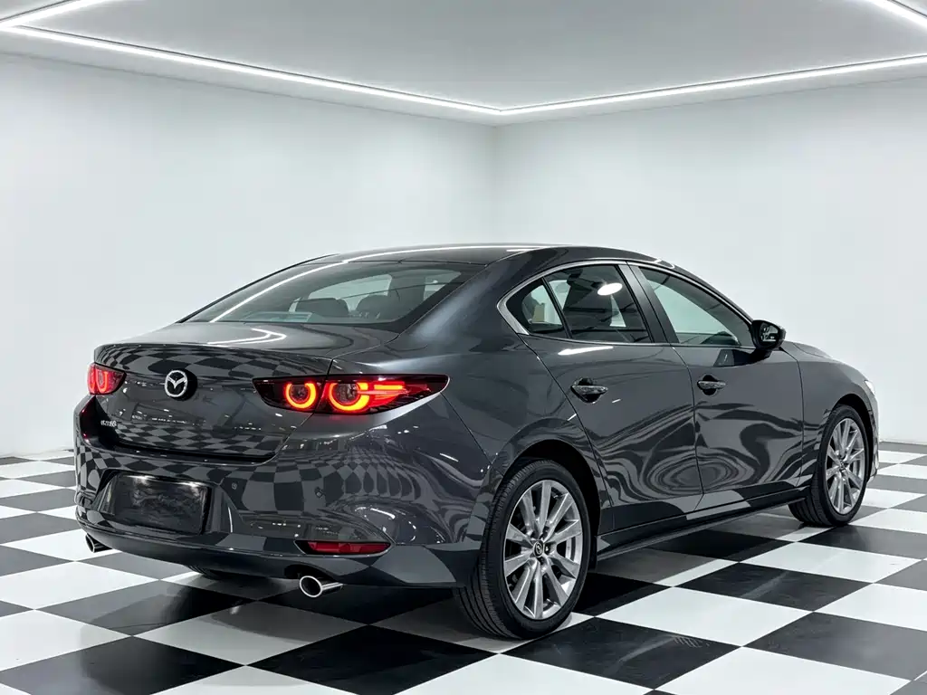 Mazda 3 Axela — миниатюра 10