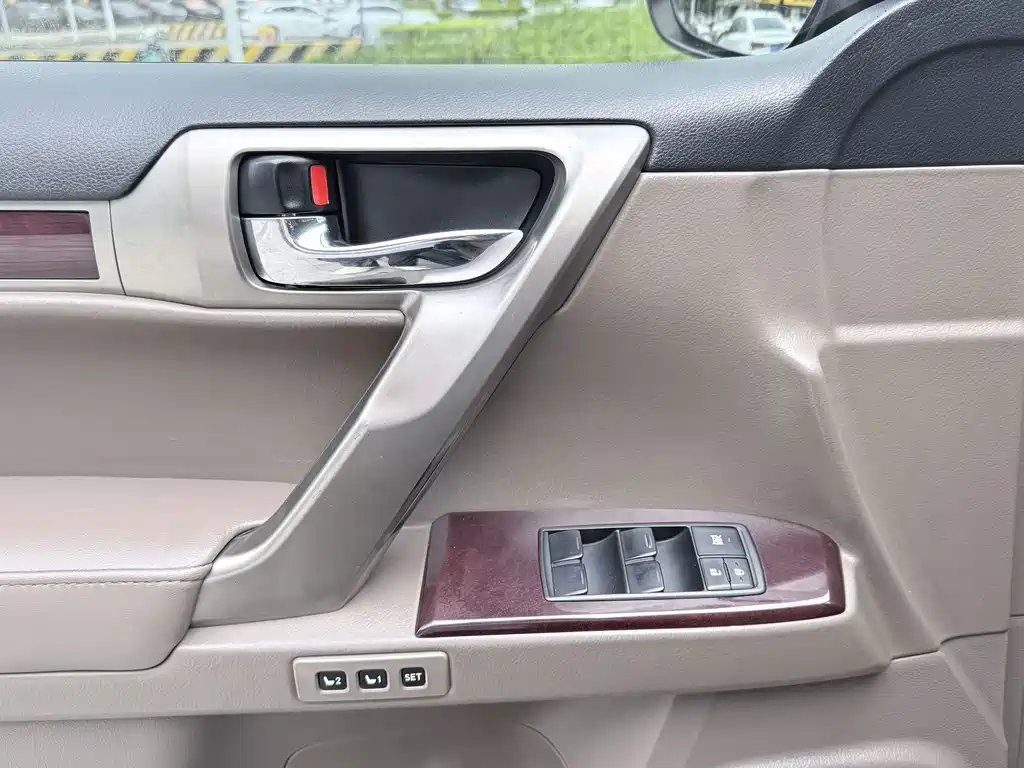 Lexus GX — миниатюра 16