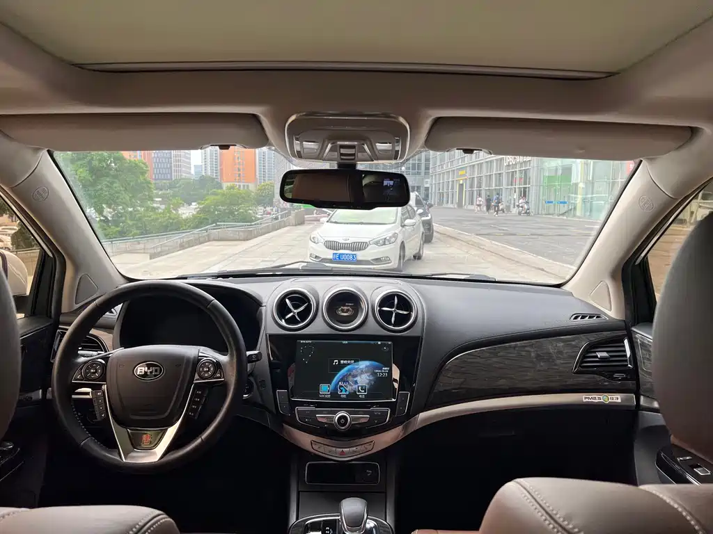 BYD Tang New Energy — миниатюра 10
