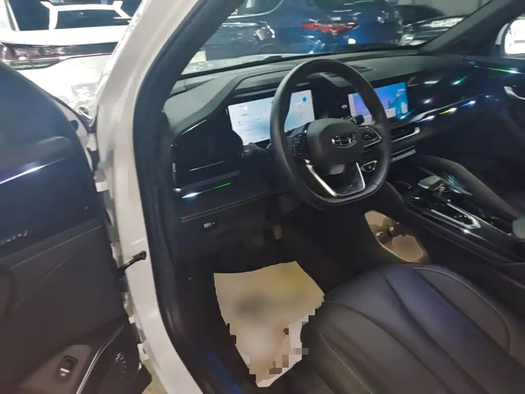Geely Xingyue L — миниатюра 16
