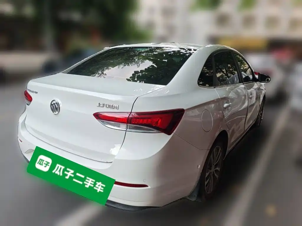Buick Excelle — миниатюра 6