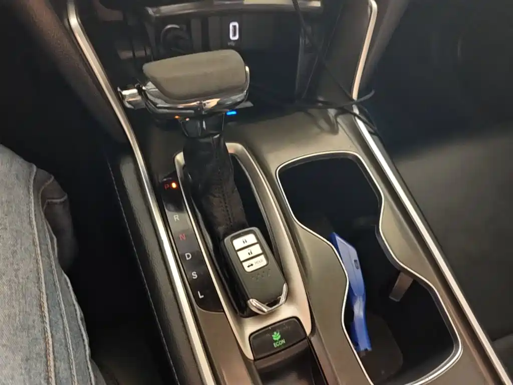 Honda Accord — миниатюра 14