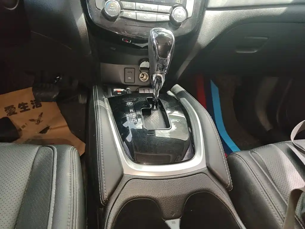 Nissan X-Trail — миниатюра 14