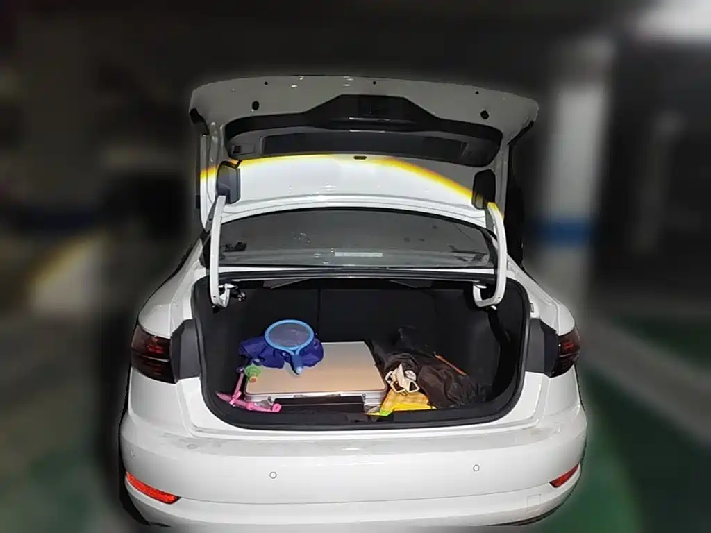 Volkswagen Sagitar — миниатюра 20