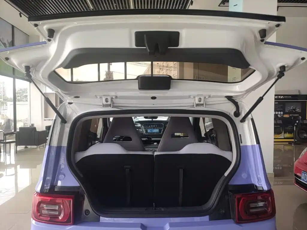 Wuling MINIEV — миниатюра 19