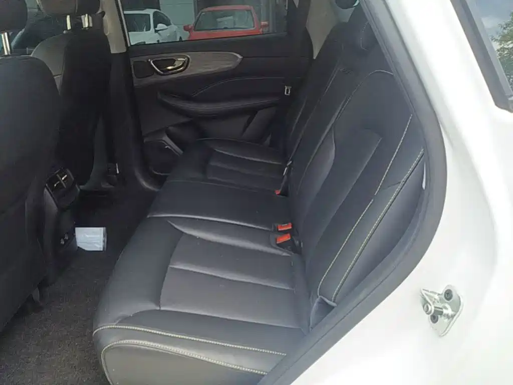 Roewe RX5 — миниатюра 17
