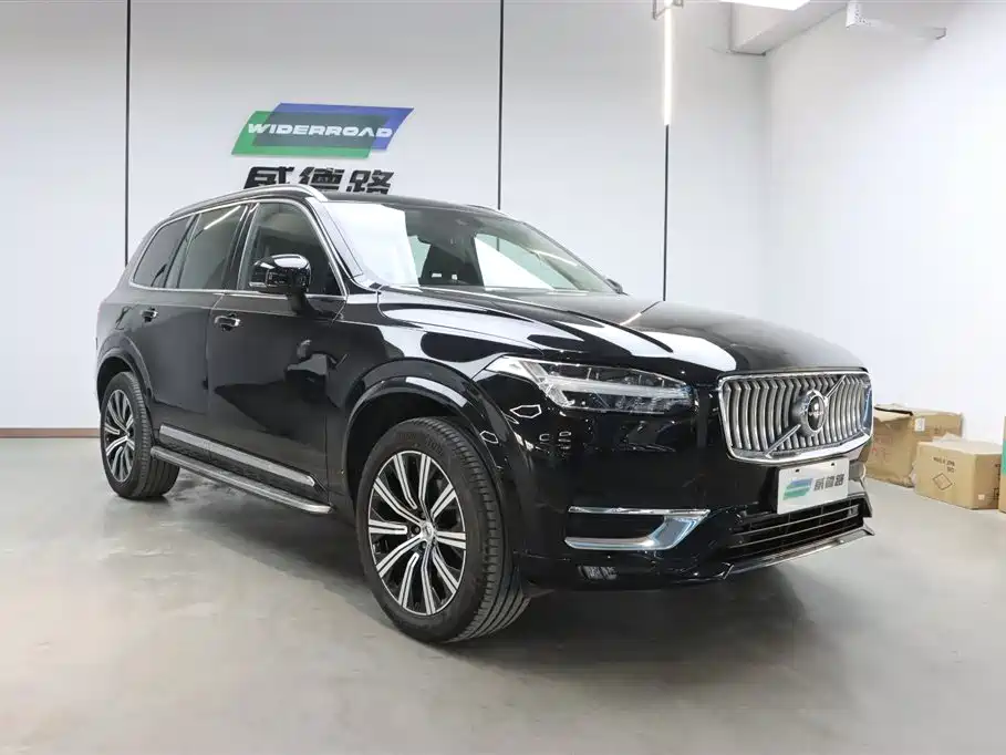 Volvo XC90 2020 T6 Luxury 7 мест