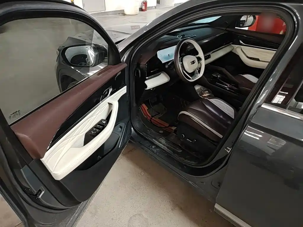 Geely Xingyue L — миниатюра 16