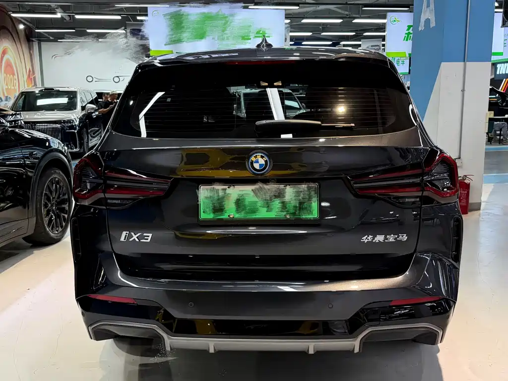 BMW iX3 — миниатюра 10