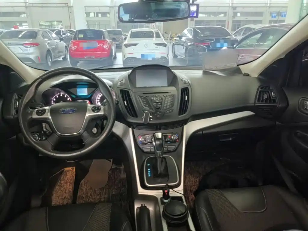 Ford Kuga — миниатюра 10