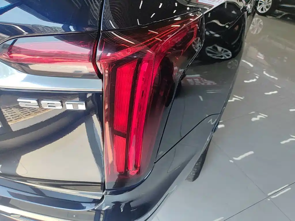 Cadillac XT6 2021 28T мест Luxury