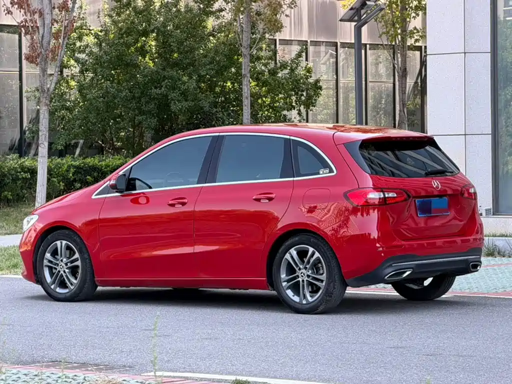 Mercedes-Benz B-Class — миниатюра 11