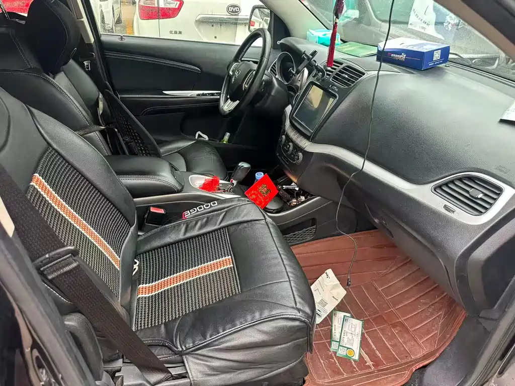 Dodge Journey — миниатюра 4