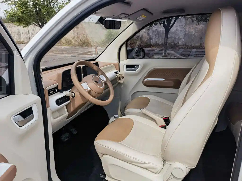 Wuling MINIEV — миниатюра 7