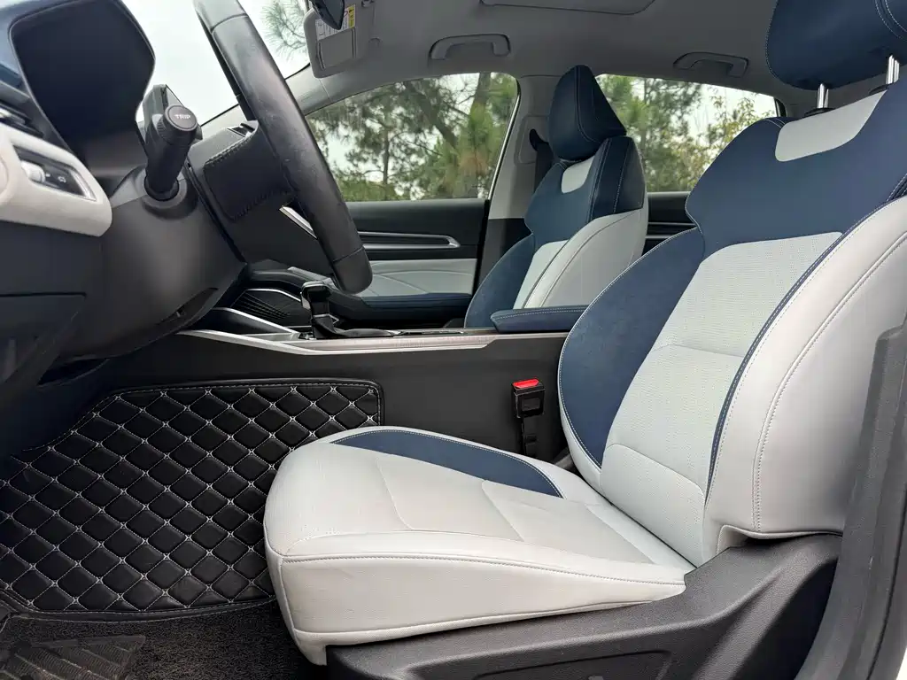 Geely Emgrand — миниатюра 9