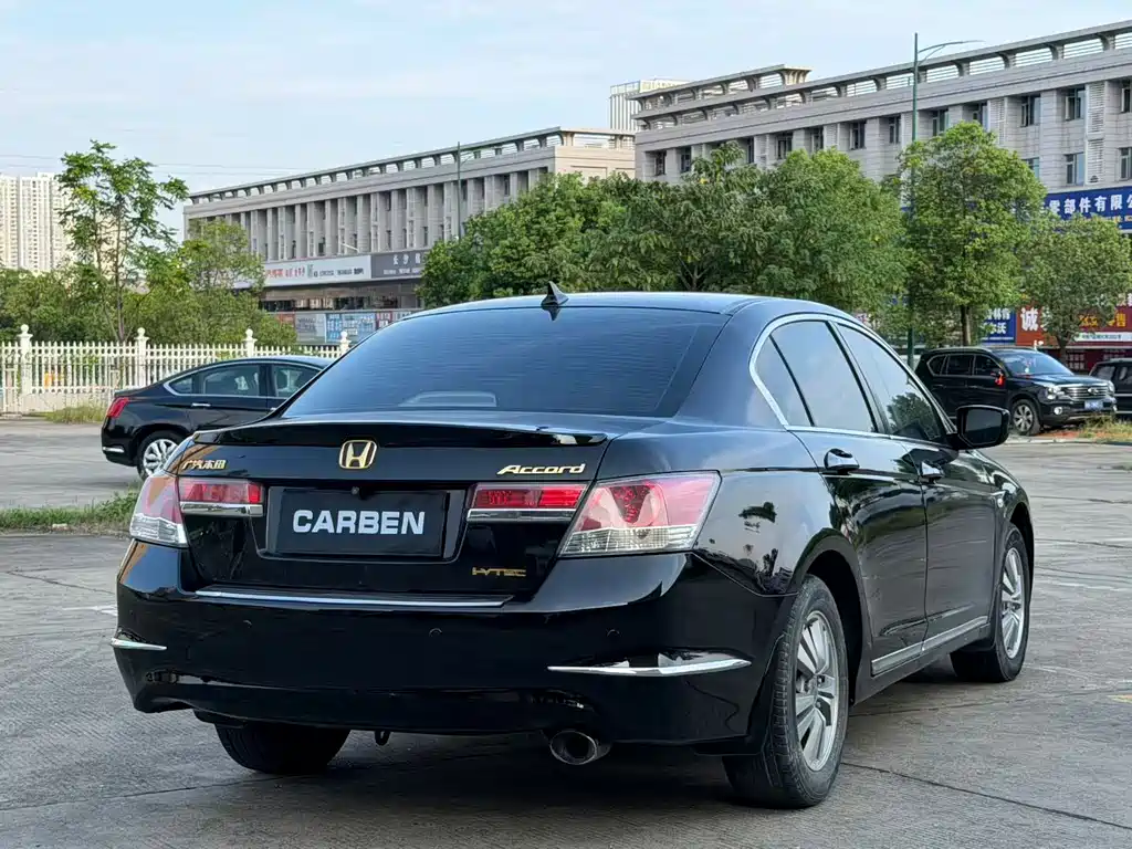 Honda Accord — миниатюра 7