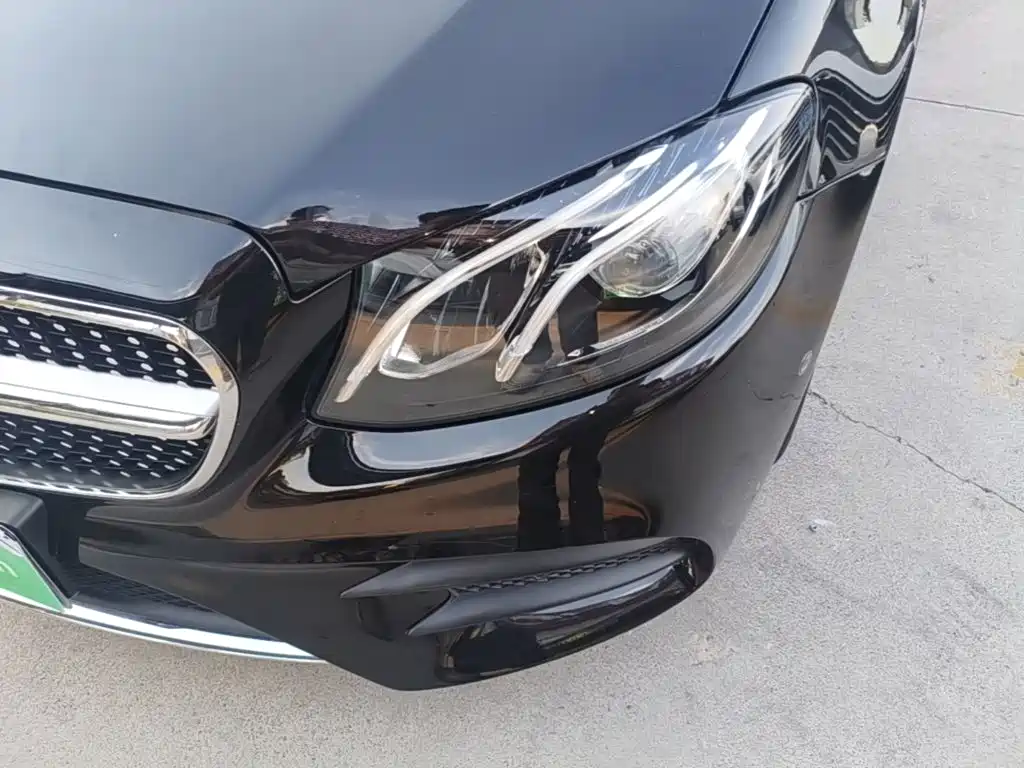 Mercedes-Benz E-Class — миниатюра 24