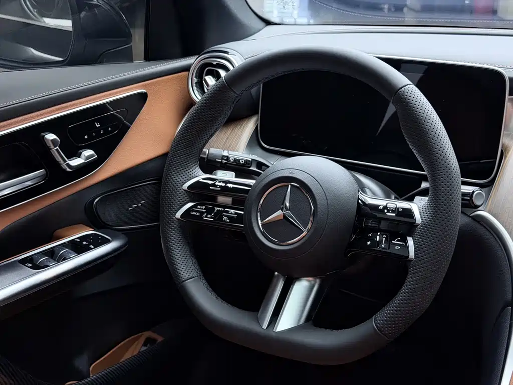 Mercedes-Benz GLC — миниатюра 30