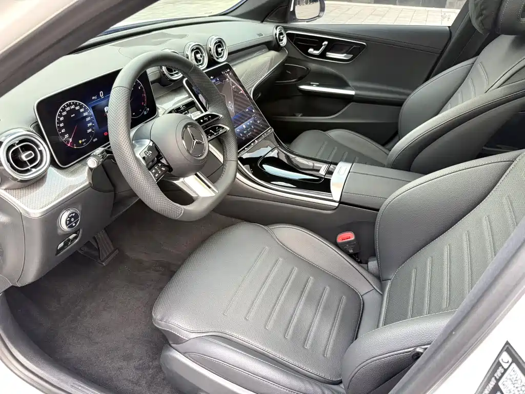 Mercedes-Benz C-Class — миниатюра 4