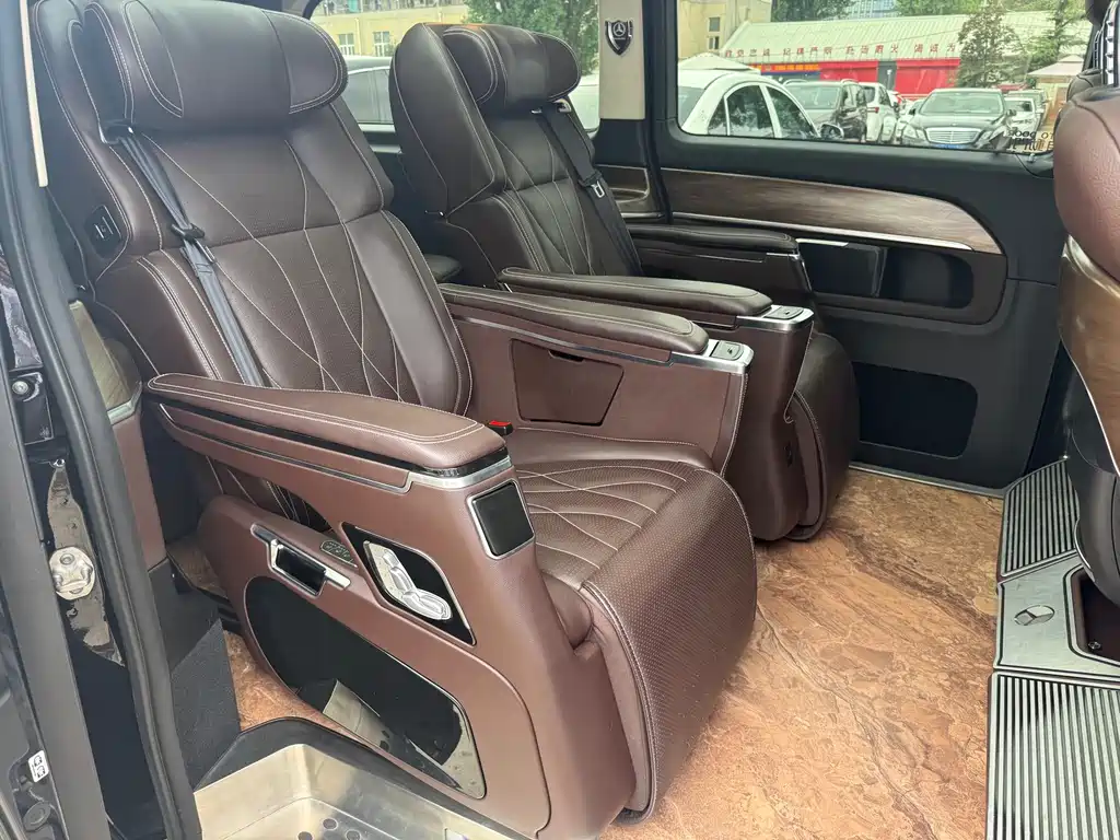 Mercedes-Benz V-Class — миниатюра 15