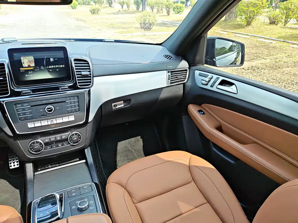 Mercedes-Benz GLE (Import) — миниатюра 13