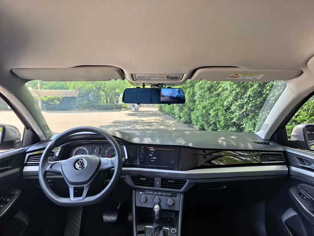 Volkswagen Bora 2021 1.5L AT Comfort Smart Connect