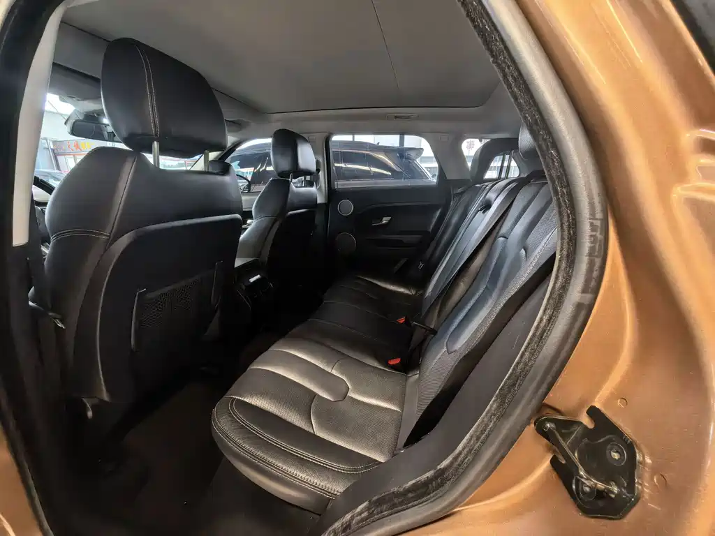 Land Rover Evoque (Import) — миниатюра 11
