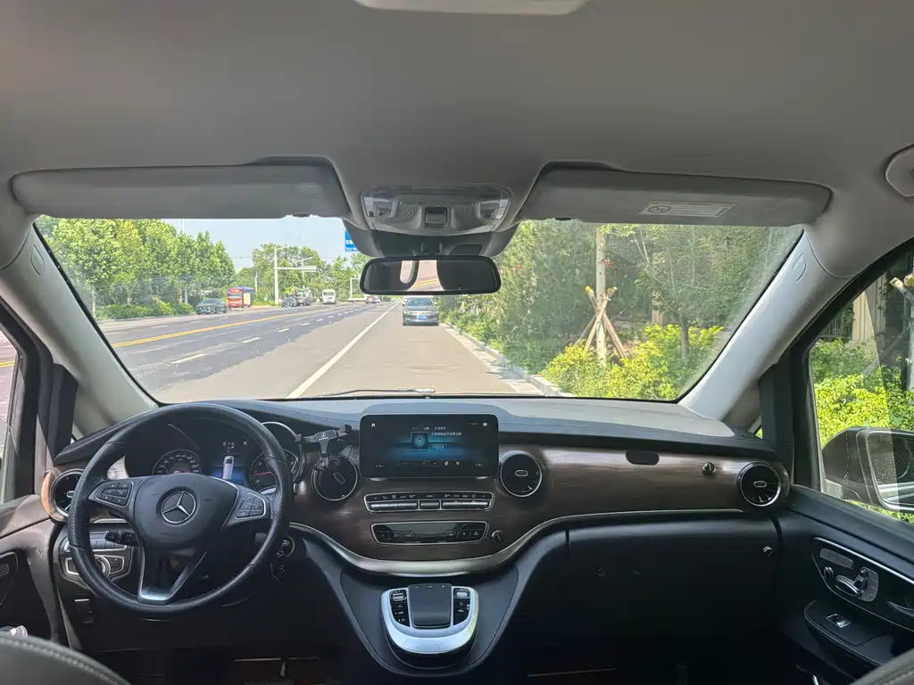 Mercedes-Benz V-Class V 2020 V 260 L Luxury