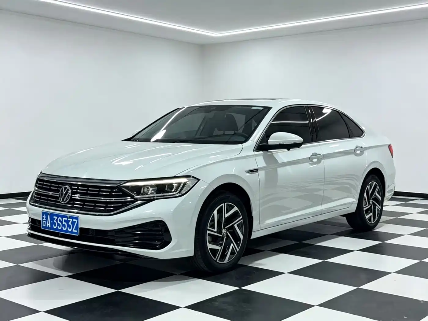 Volkswagen Sagitar