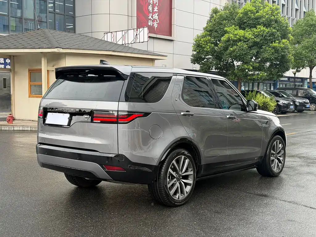 Land Rover Discovery 2021 360PS R-Dynamic SE