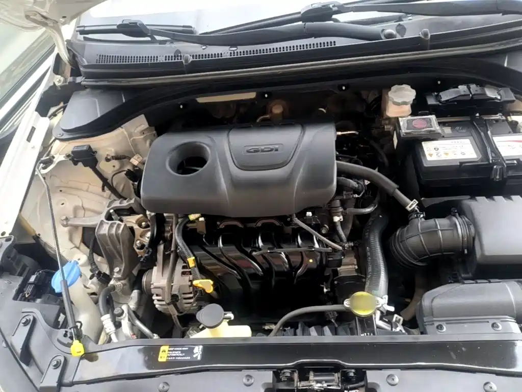 Hyundai Elantra — миниатюра 20