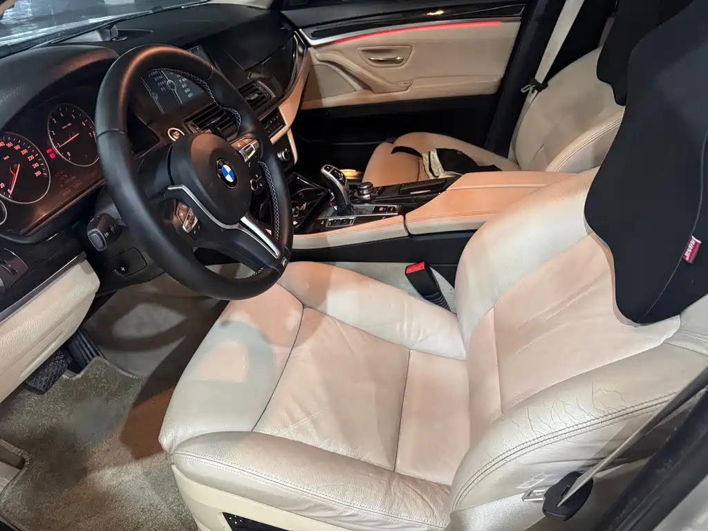 BMW 5 Series — миниатюра 6