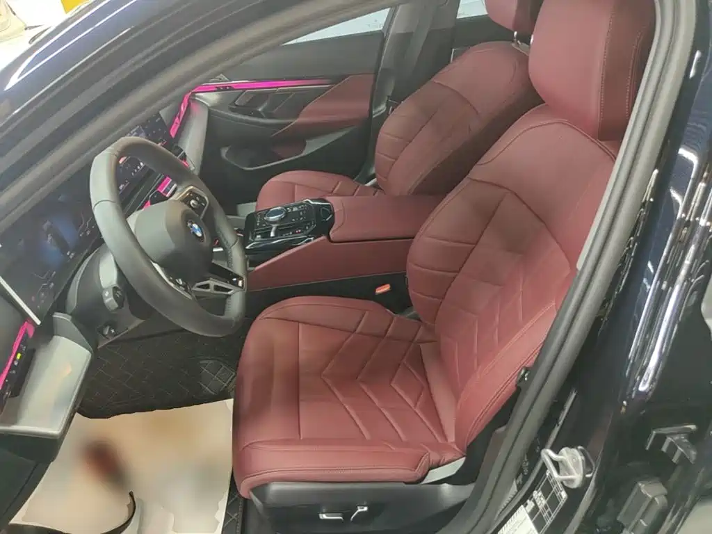 BMW 5 Series — миниатюра 15