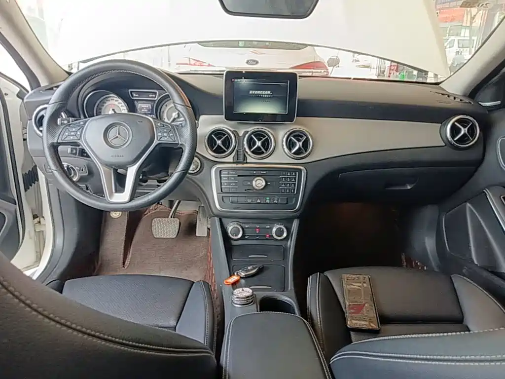 Mercedes-Benz GLA 2016 GLA 200