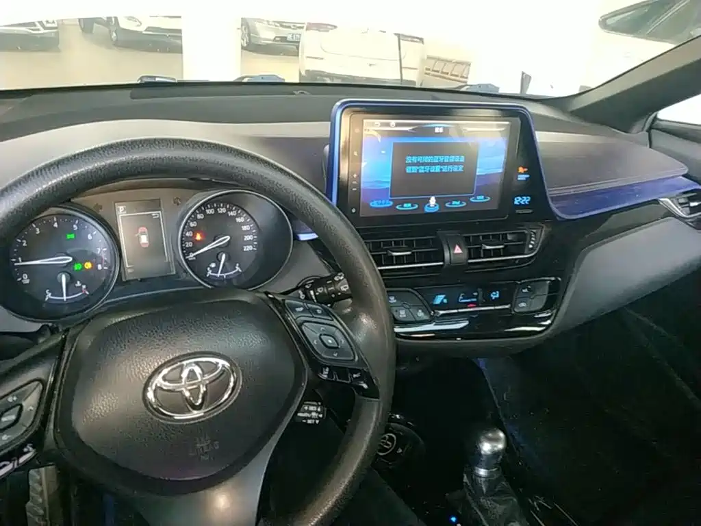 Toyota C-HR — миниатюра 10