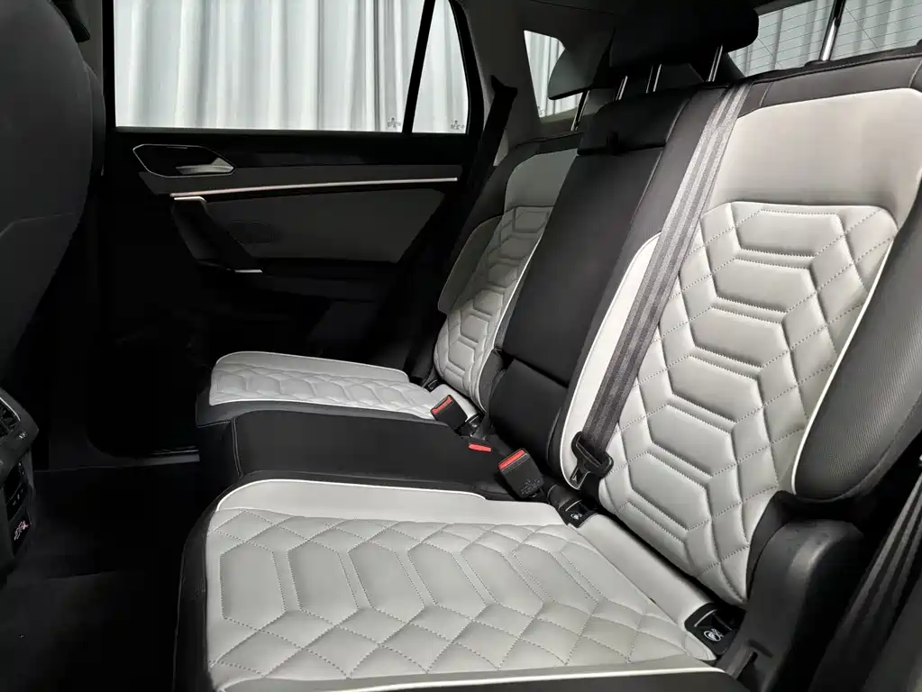 Volkswagen Tayron 2023 280TSI Luxury Plus