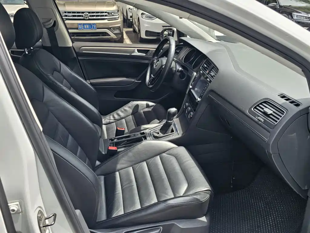 Volkswagen Golf — миниатюра 22