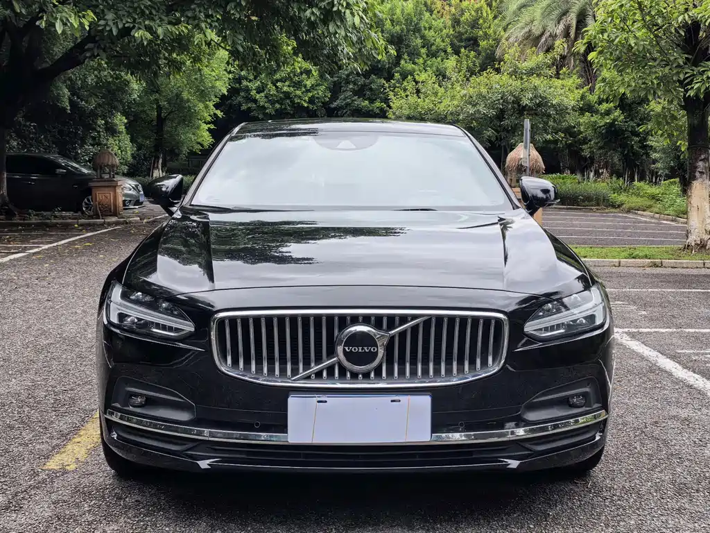 Volvo S90 — миниатюра 2