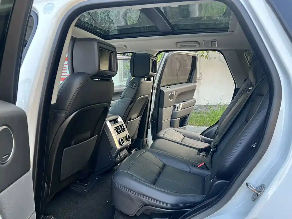 Land Rover Sport — миниатюра 10