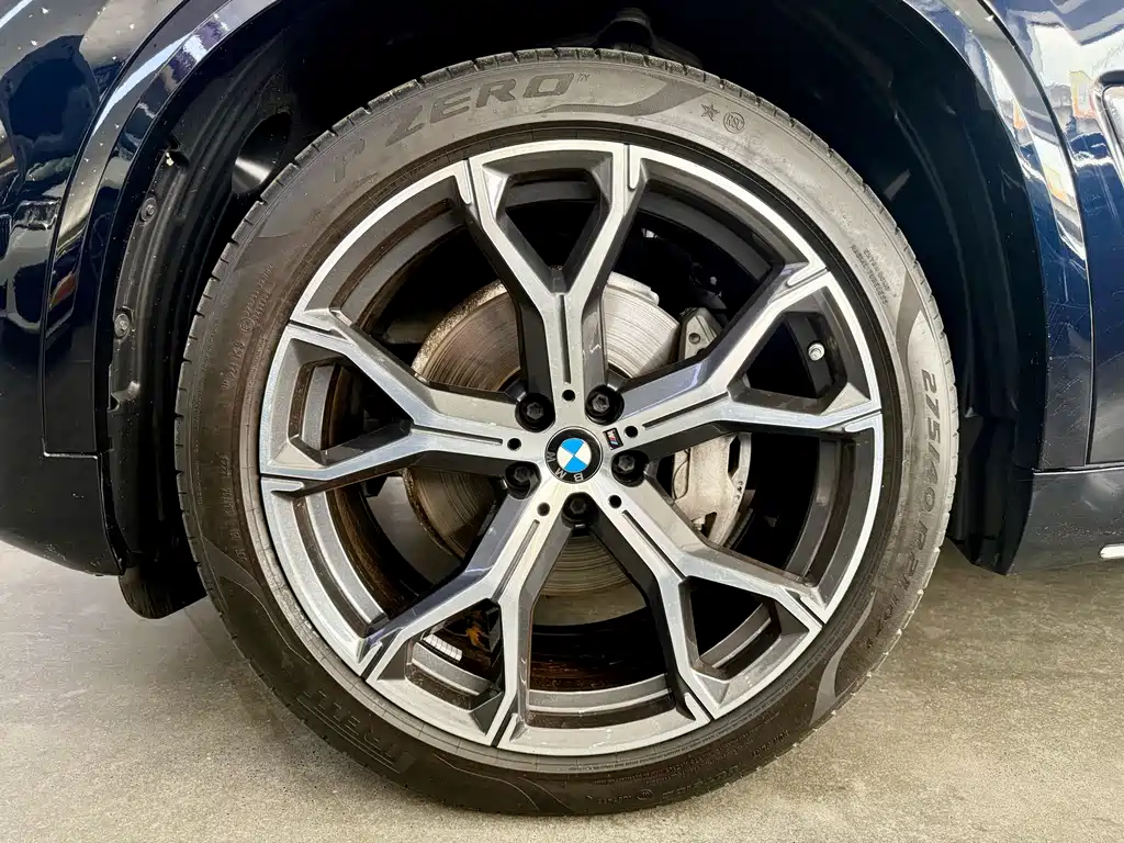 BMW X5 — миниатюра 17