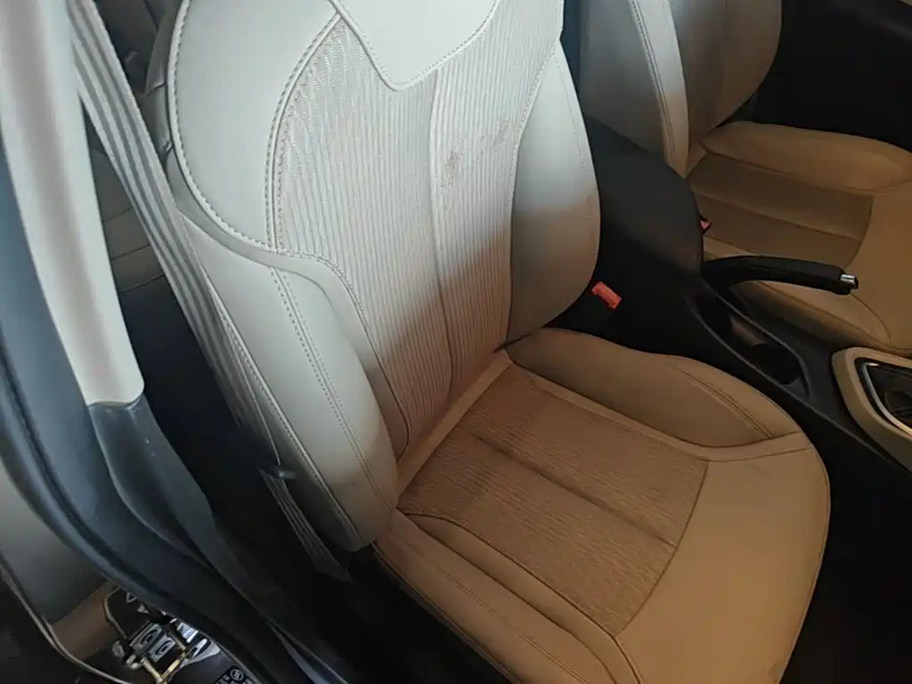 Buick Excelle — миниатюра 25