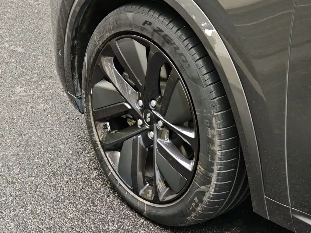 Li Auto Li L9 — миниатюра 9