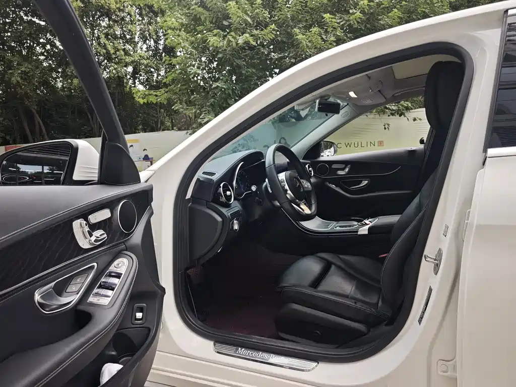 Mercedes-Benz C-Class — миниатюра 5