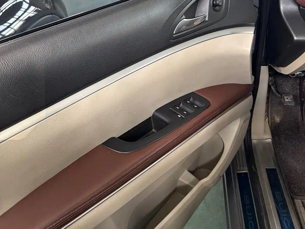 Buick GL8 — миниатюра 13