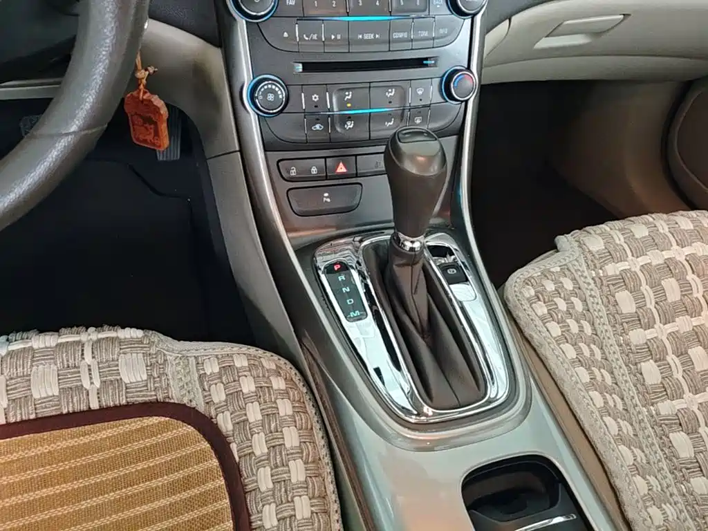 Chevrolet Malibu — миниатюра 14