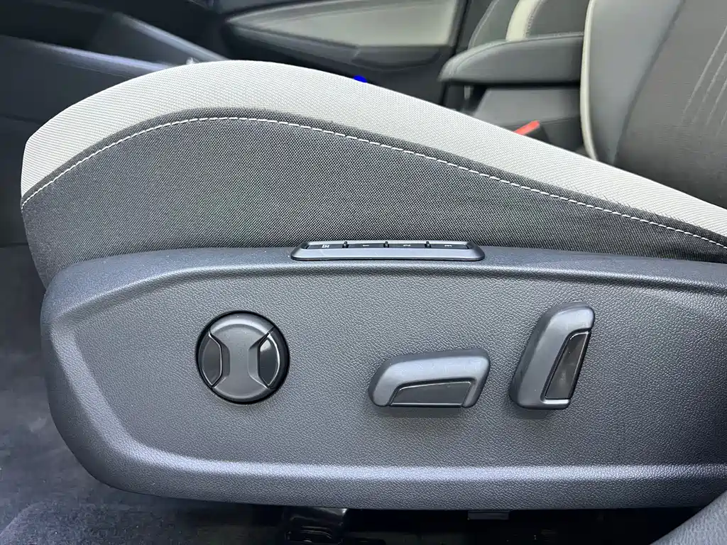 Volkswagen Golf 2023 280TSI DSG Pro