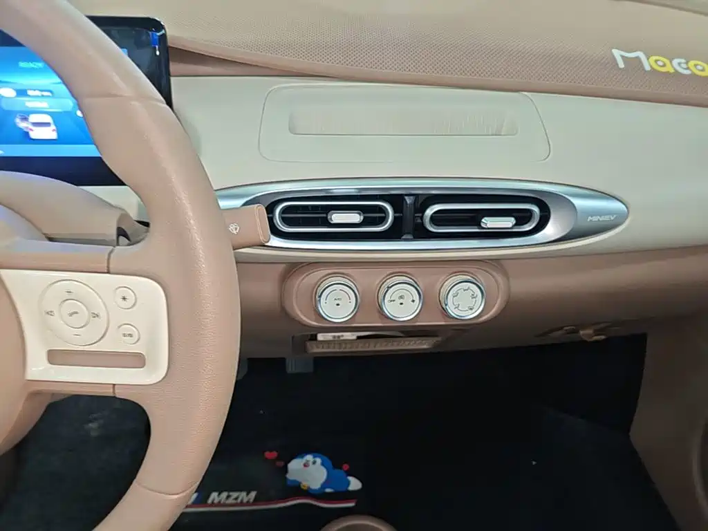 Wuling MINIEV — миниатюра 13