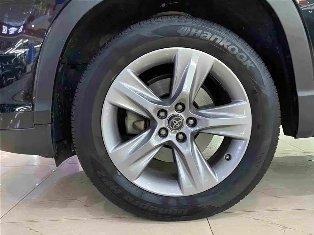 Toyota Highlander — миниатюра 5
